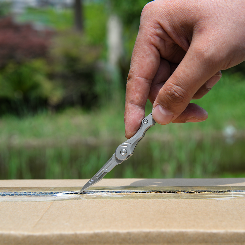 Everyday Carry:Titanium Mini Folding Cutting Tool