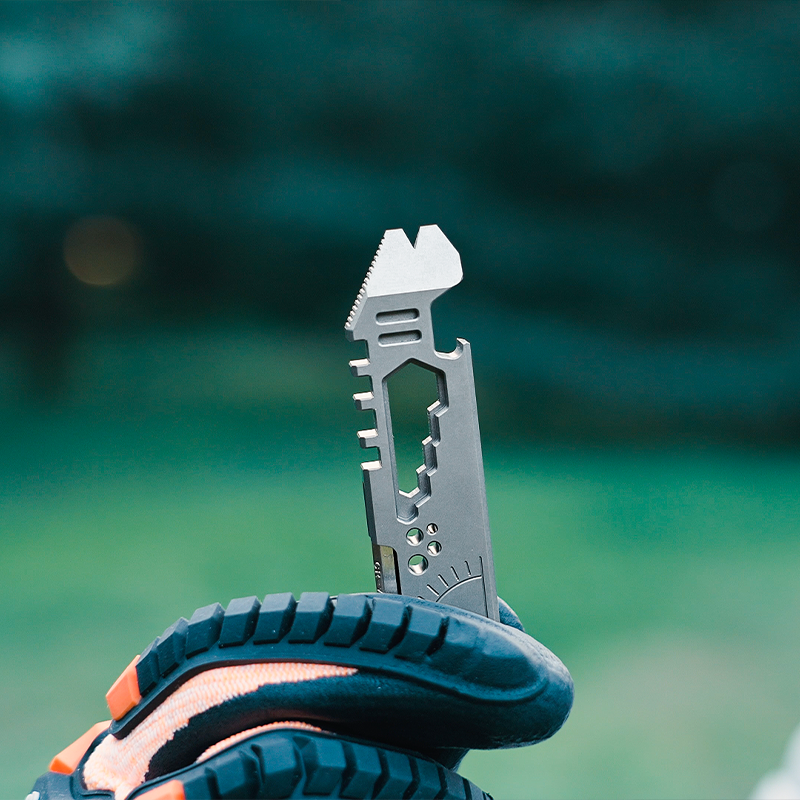 Real EDC Multi-Tool - Titanium Mini Pry Bar