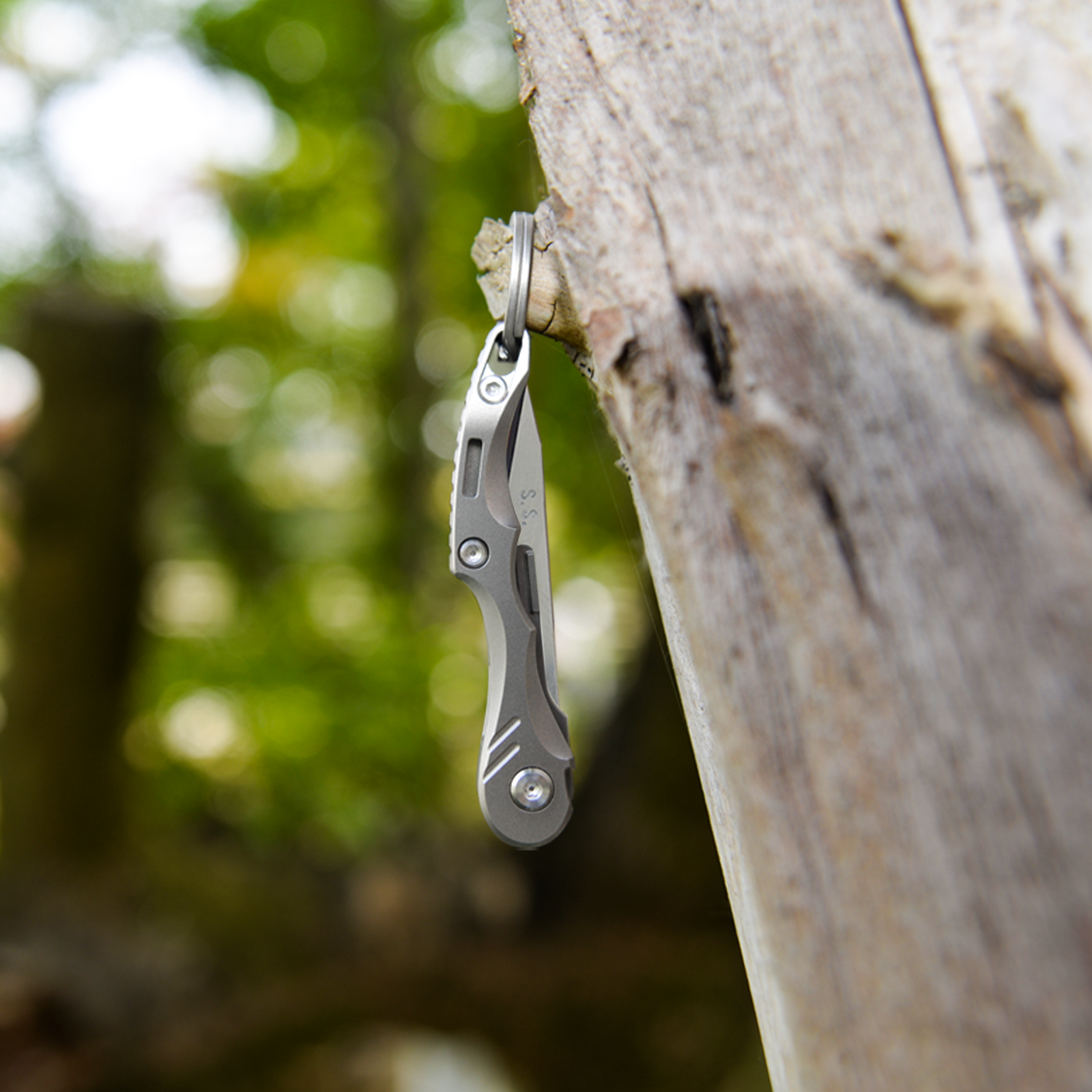 Everyday Carry:Titanium Mini Folding Cutting Tool