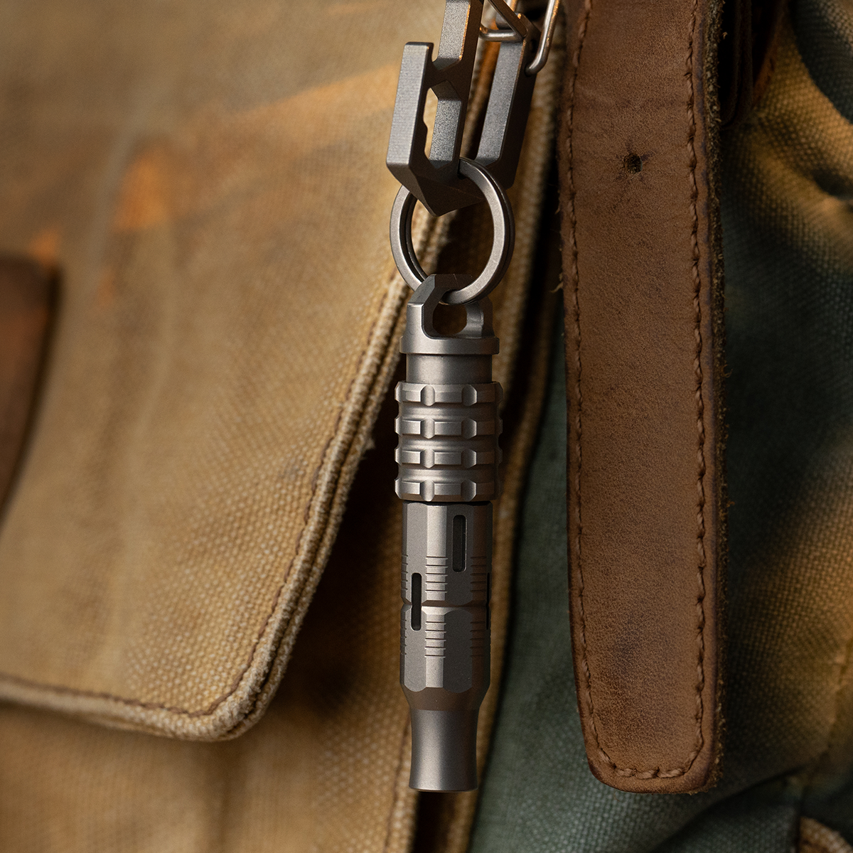 SwiftWhistle:Safe and Practical Outdoor Daily Emergency Tool