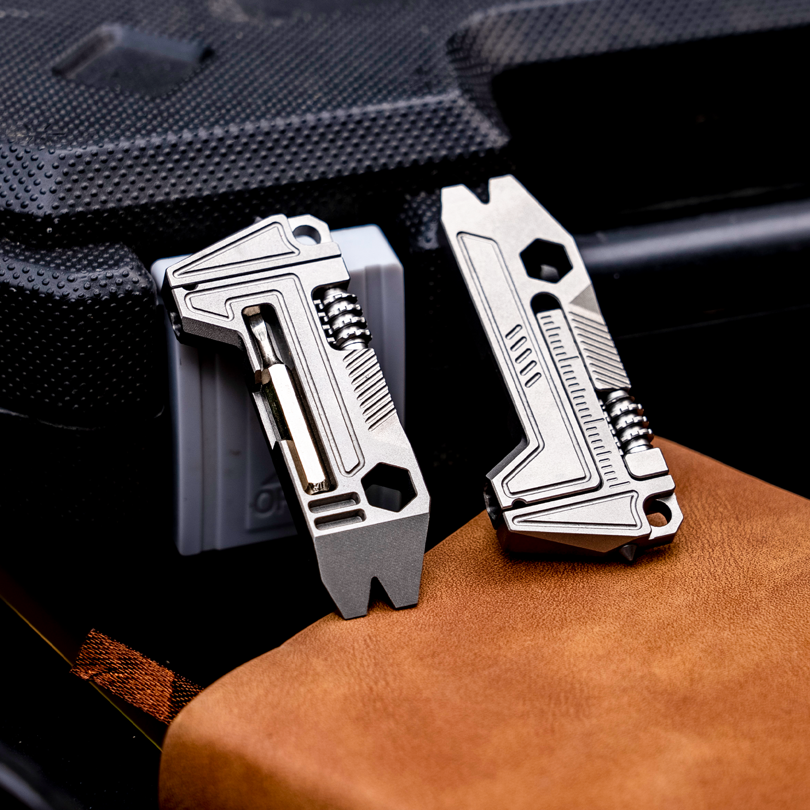 EDC Multifunctional Tool- Titanium Mini Portable Wrench