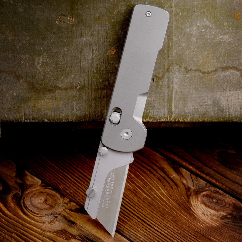 Folding Box Cutter - Titanium Handle Axis Lock Quick‑Swap Blade