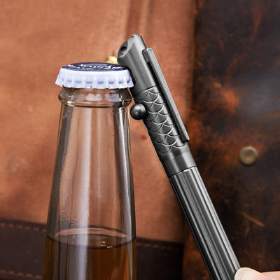 ScaleClaw: Titanium Bolt Action Tactical Pen