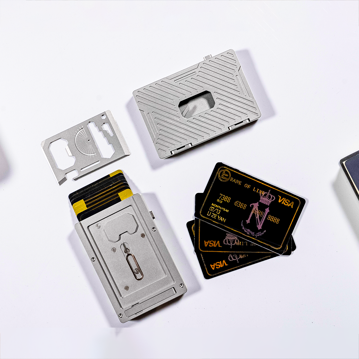 Mechanical Card Holder: EDC Essential Tools for Daily Travel【Pre-Order】