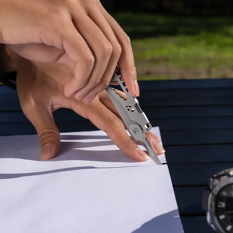 Real EDC Multi-Tool - Titanium Mini Pry Bar