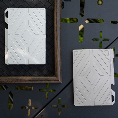 [Pre-Order]MechVault Wallet — Push. Fan. Click. Enjoy Every Carry