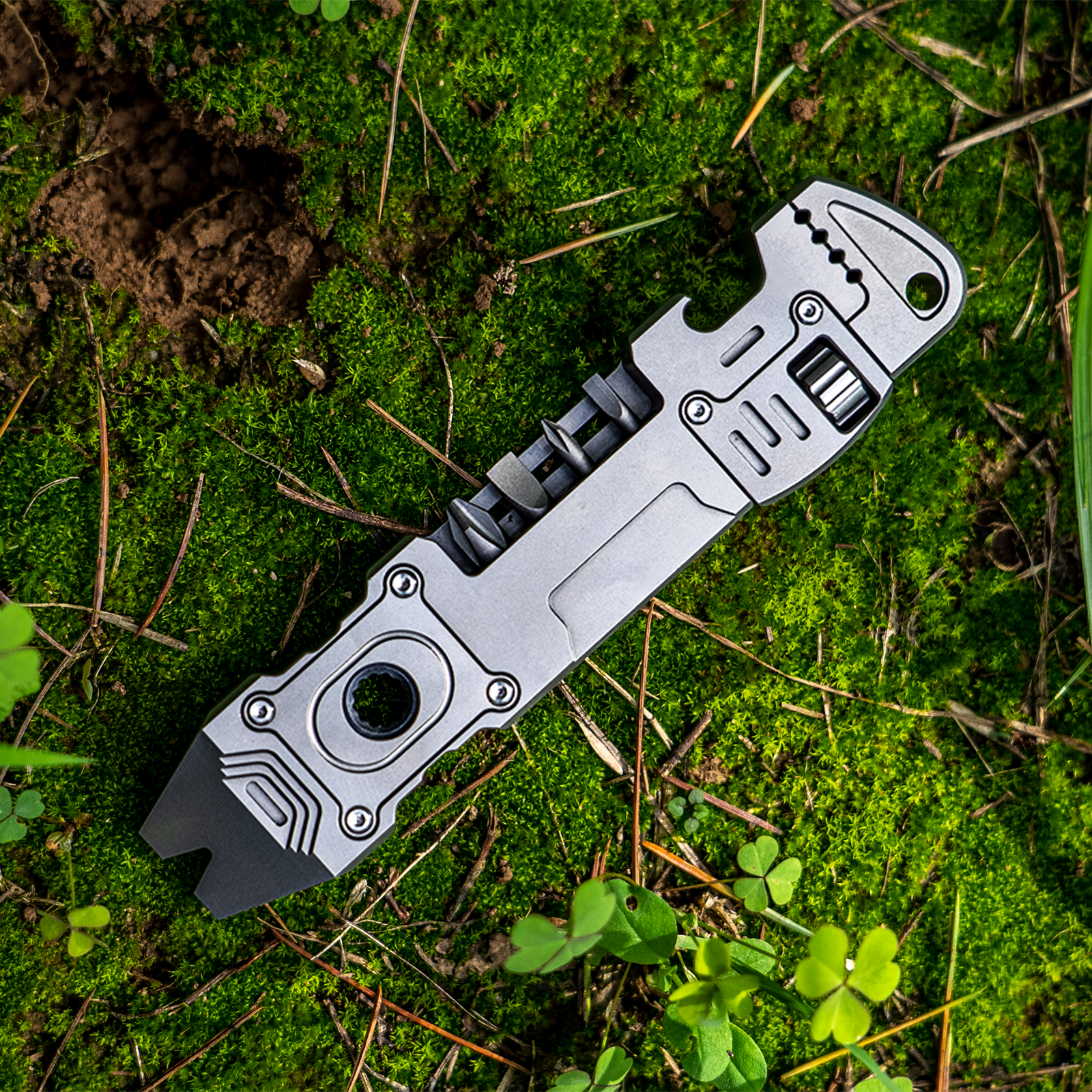 Titanium 6‑IN‑1 EDC Multi‑Tool | Pry Bar & Adjustable Wrench