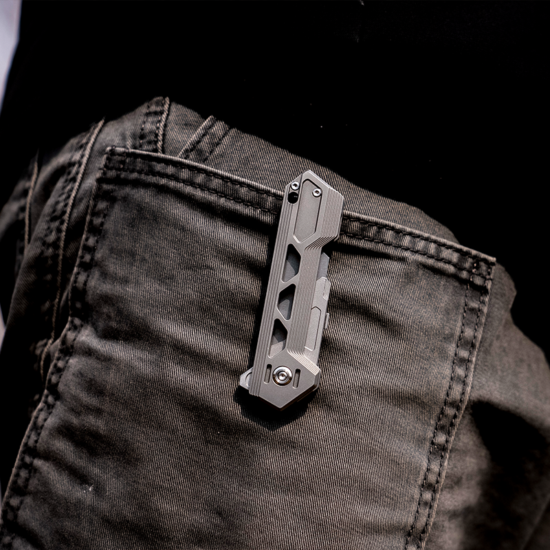 Latest Masterpiece：Swift Wind-Titanium Folding Utility knife