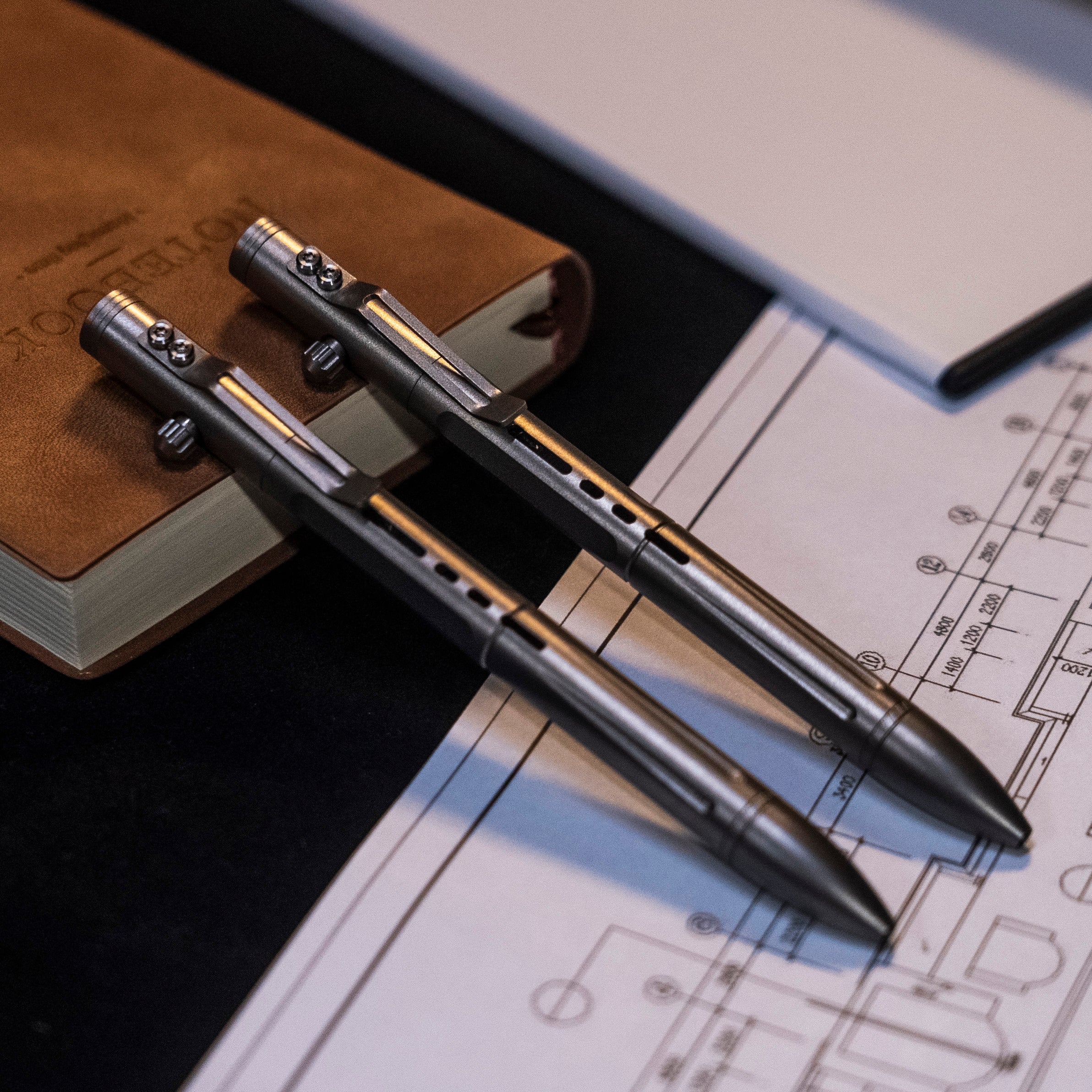 Titanium 2-In-1 Bolt-Action Pen EDC Writing Tool Multi-Tool Pen