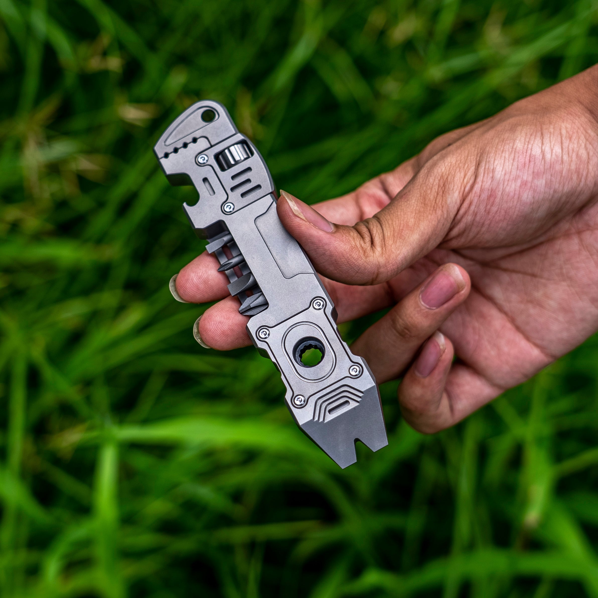 Titanium EDC 6-IN-1 Multi-Tool Pry Bar/Wrench Outdoor Tool